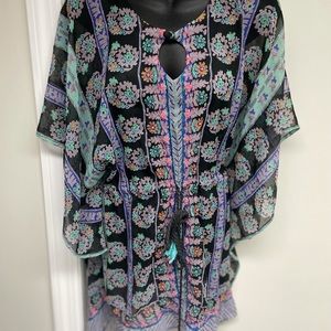 Women’s EXPRESS coverup top